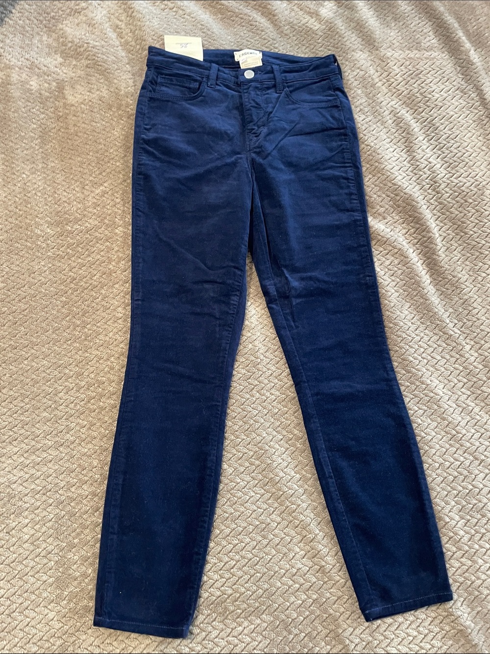L'AGENCE Margot Velvet Jeans in Navy